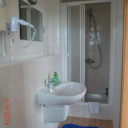 Сasa de vacaciones Am By Interhome Radewege